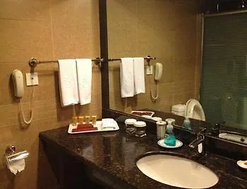 Red Coral Hotel Henan Zhengzhou 4*,  Kina